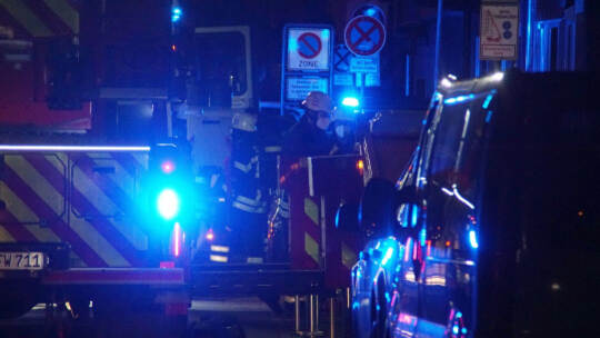 Pforzheim: Brand im Treppenhaus sorgt fuer einen Feuerwehr Grosseinsatz