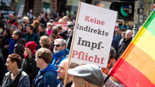 Demonstrationen der Initiative «Querdenken» in Stuttgart